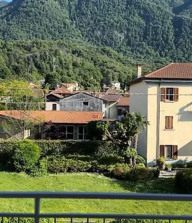 Lilly Del Maggiore Apartment